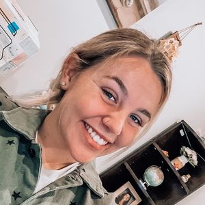 Meet your Posher, Posh